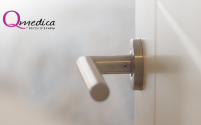 Agresja u nastolatka – jak reagować na krzyk i trzaskanie drzwiami?